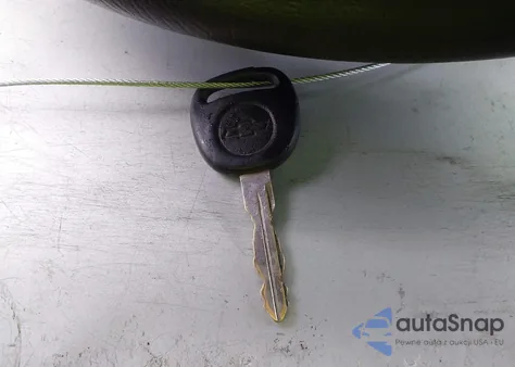 2006 Chevrolet Silverado 1500 Ls из США, поврежденный, VIN 2GCEK19VX61315521